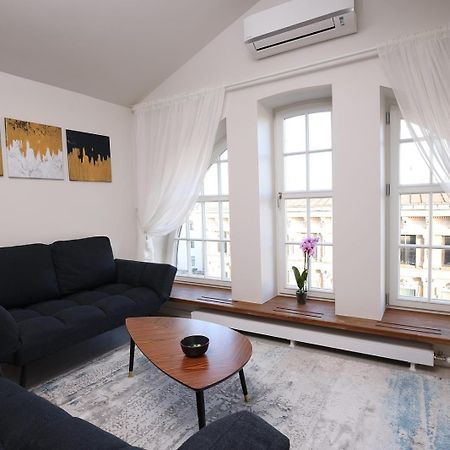 リガBright Attic Flat In The Centreアパートメント エクステリア 写真
