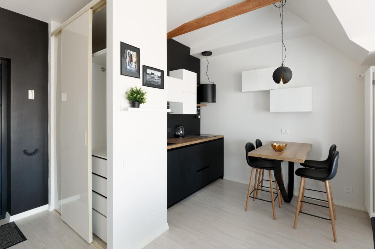 リガBright Attic Flat In The Centreアパートメント エクステリア 写真